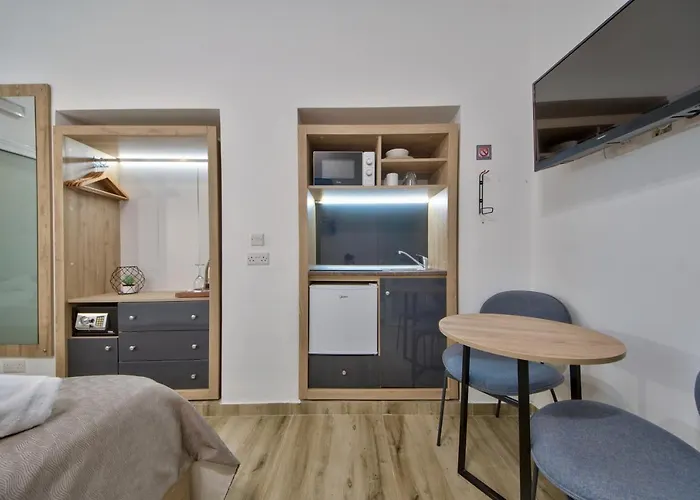 Tritoni Mini Studios - Valletta